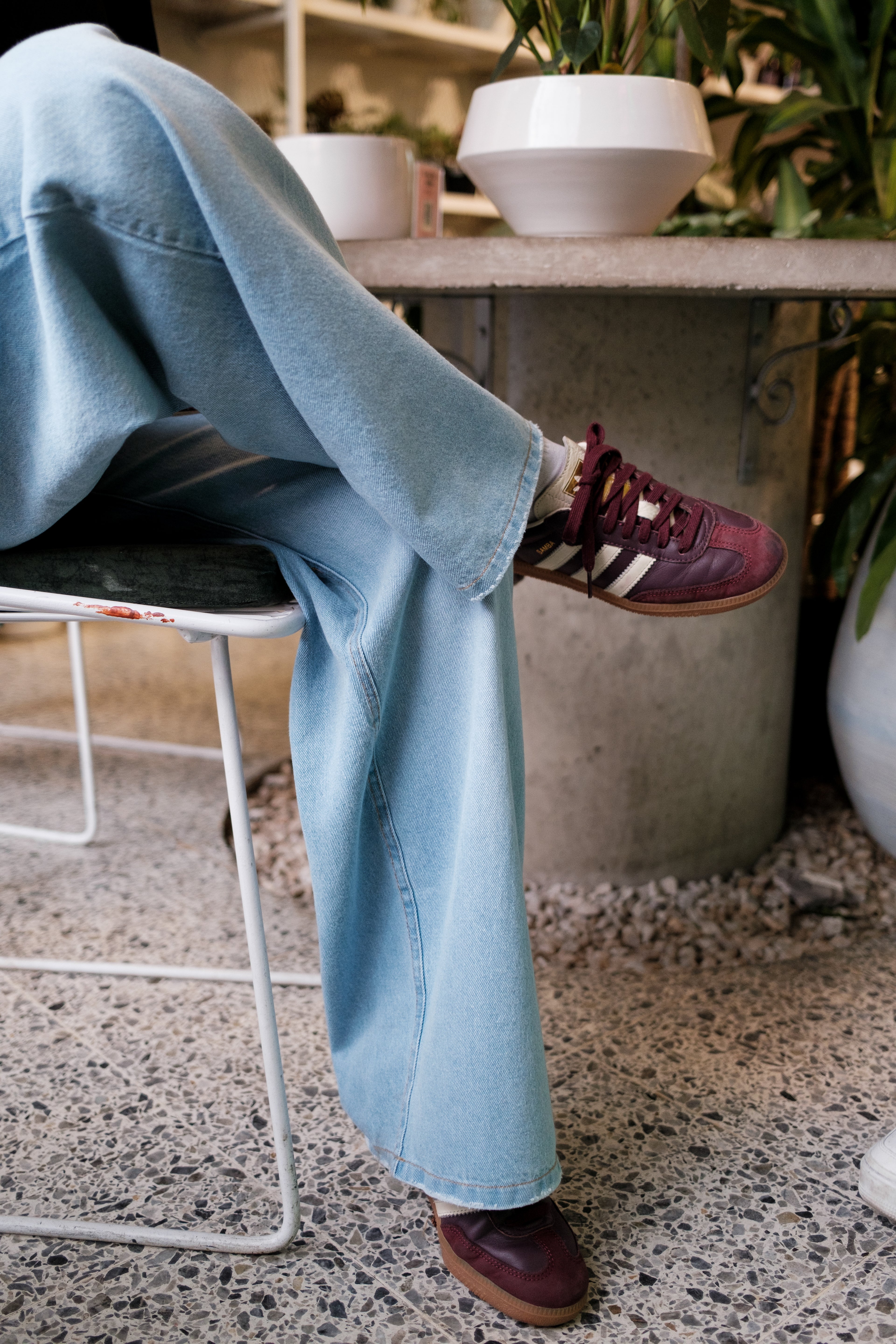 WOMEN LOOSE STRAIGHT JEANS 01