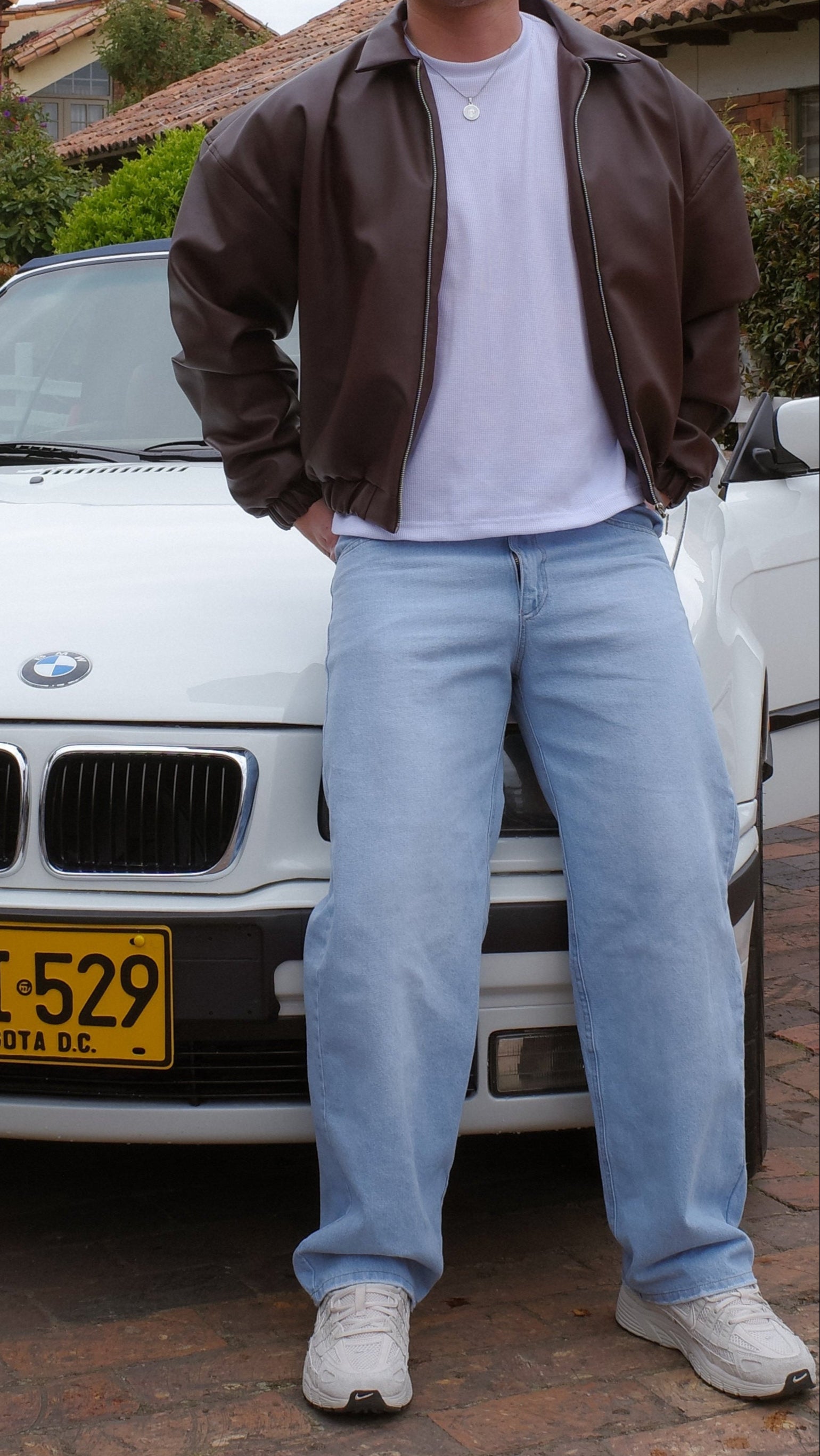 MEN LOOSE STRAIGHT JEANS 01