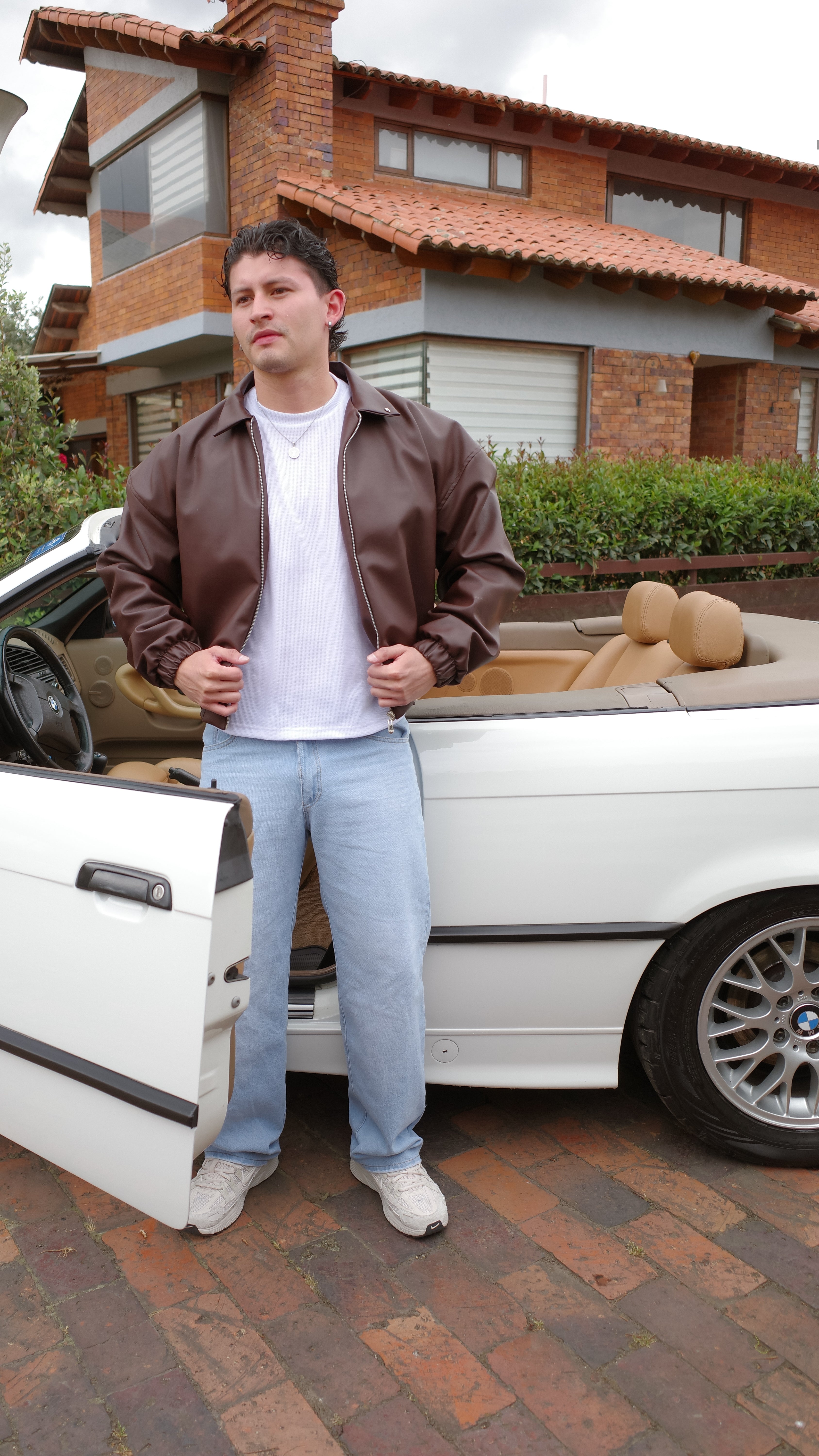 MEN LOOSE STRAIGHT JEANS 01
