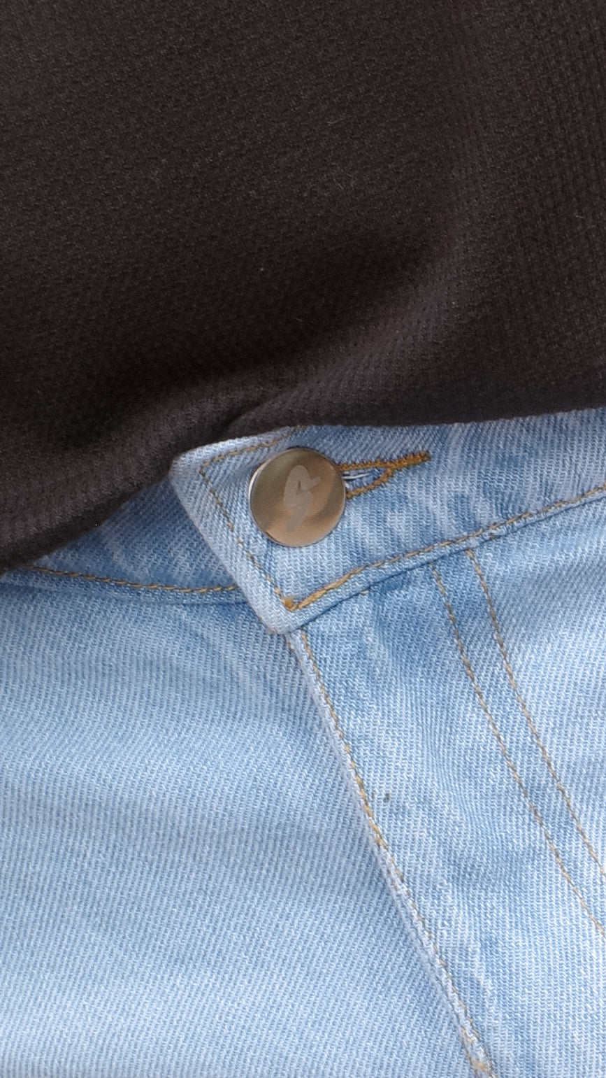 MEN LOOSE STRAIGHT JEANS 01